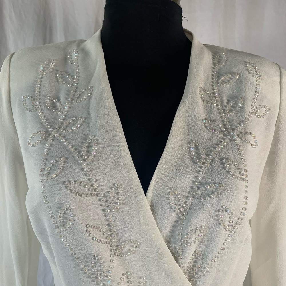 90’s Vintage ‘J.R. Nites Cream White Beaded Embellished Wrap Blouse - Picture 6 of 12